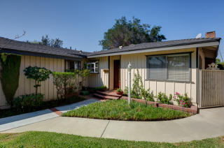 207 Grand Oaks Ave, Pasadena CA  91107-4122 exterior