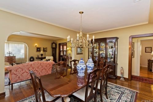 3573 Beechwood Pl, Riverside CA  92506-1214 exterior