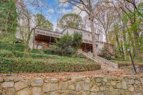 170 Huntcliff Pt, Atlanta GA  30350-1601 exterior