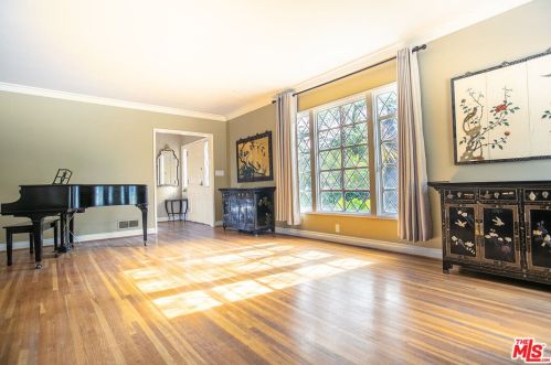 1463 Beaudry Blvd, Glendale CA  91208-1707 exterior