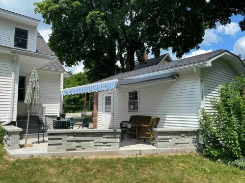 16 Leverett St, Keene, NH 03431-2418