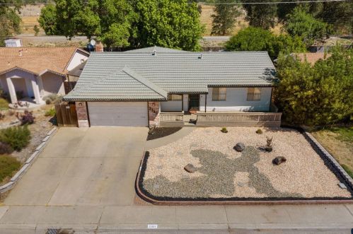 2361 La Loma Dr, Rancho Cordova, CA 95670-3166