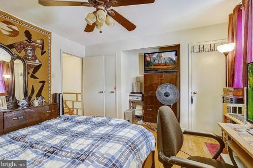 6004 10th St, Philadelphia PA 19141-3703 exterior