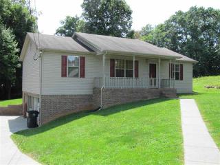 2010 Apple Tree Cir, Morristown, TN 37814-1965