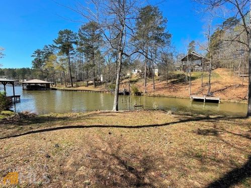 672 Foxglove Dr, Mayfield, GA 31087-5922