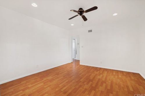 527 Hampton St, Anaheim CA  92801-3102 exterior