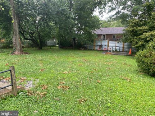 201 George Mason Rd, Falls Church, VA 22046-4004