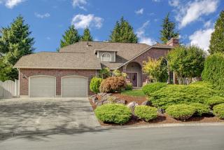 2007 223rd Pl, Redmond, WA 98074-4134