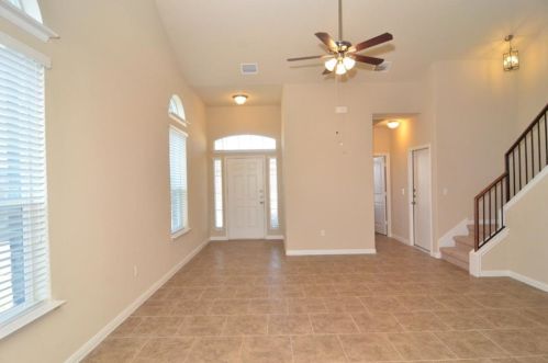 160 Kingfisher Ln, Uhland TX  78640-4521 exterior