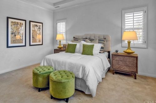 328 Bronze, Irvine CA  92618-1510 exterior