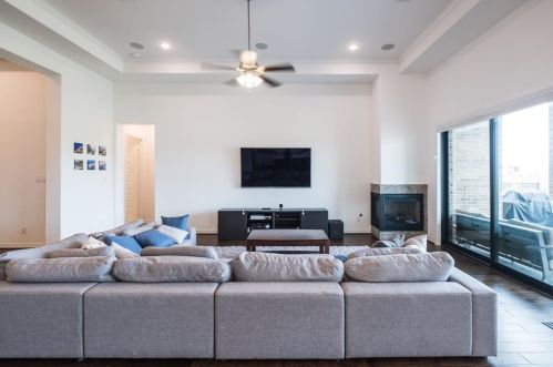 318 Round Lake Dr, Richmond TX  77469-1159 exterior