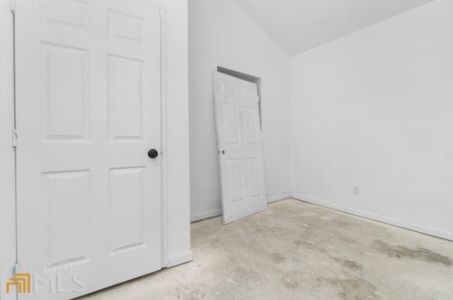 862 Mitchell St, Atlanta GA  30303-3550 exterior