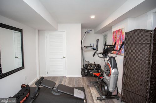 1173 Concord Dr, Tavistock NJ exterior