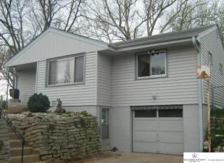 2034 69th St, Omaha, NE 68104-4617