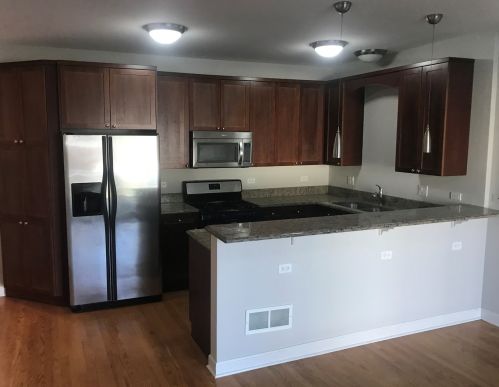 6521 Oketo Ave, Chicago, IL 60631-6600