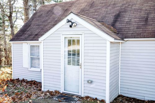 327 Poor Farm Rd, New Ipswich, NH 03071-3929