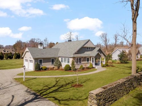 49 Beacon Ave, Warwick, RI 02889-6603