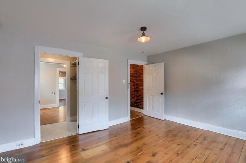 212 Howard Ave, Lancaster PA  17602-4208 exterior