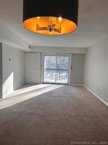 1010 Twin Circle Dr, Wapping, CT 06074-2620