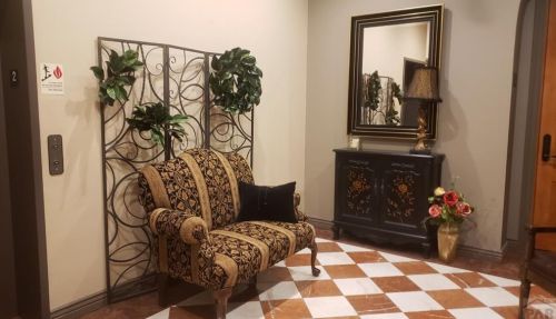 102 Union Ave, Denver, CO 80203-3408