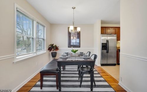 15 Marie Pl, Maplewood, NJ 07040-3401