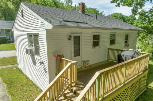 107 Valley St, Laconia, NH 03246-2564