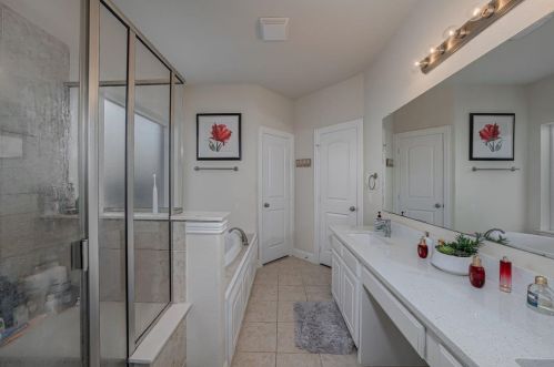 3820 Mustang Ave, Garland TX 75048 exterior