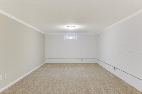 981 Cortland Dr, Saint Paul MN  55124-8910 exterior