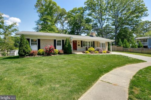 306 Pine Cir, Severna Park, MD 21146-2823