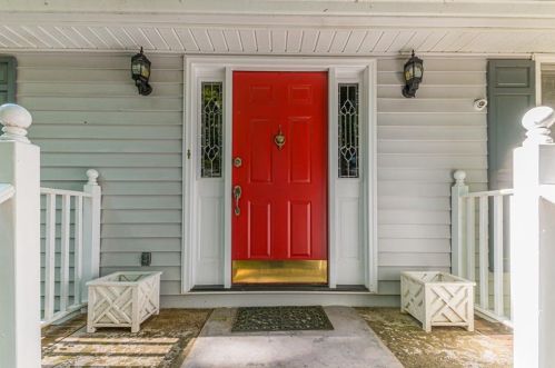 2525 Thompson Mill Rd, Gainesville, GA 30506-1821