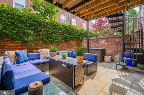 710 Lombard St, Philadelphia PA  19147-1315 exterior