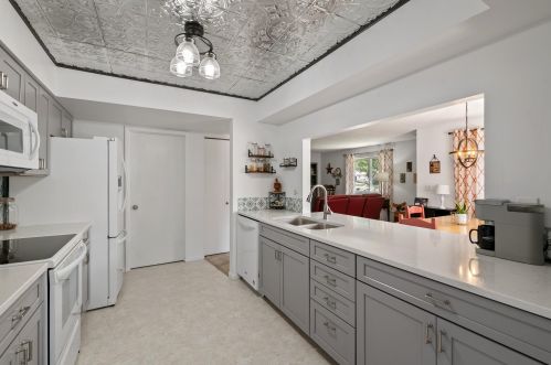 15888 Griffon Path, Saint Paul MN  55124-6660 exterior