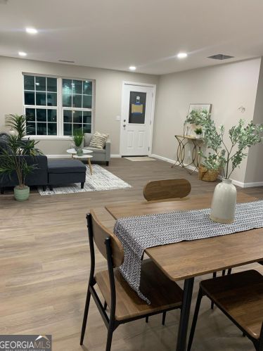 6628 Br Dr, Rex GA 30273-2131 exterior