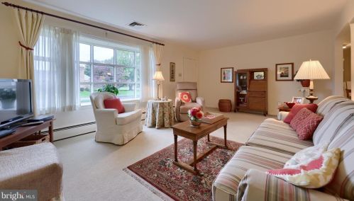 1926 Drexel Ave, Lancaster PA  17602-3302 exterior