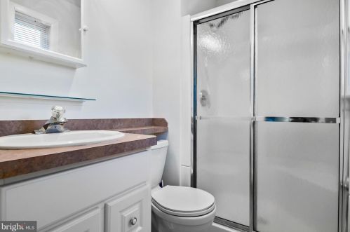 522 Mt Laurel Rd, Mount Laurel NJ  08054-9557 exterior