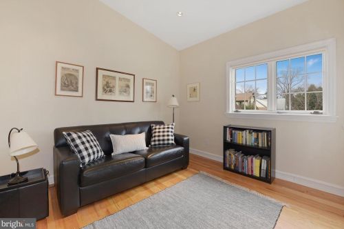 315 Maple Ave, Haddonfield NJ 08033-1438 exterior