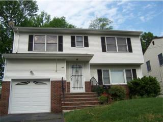 163 Kimberly Rd, Colonia, NJ 07067-1027