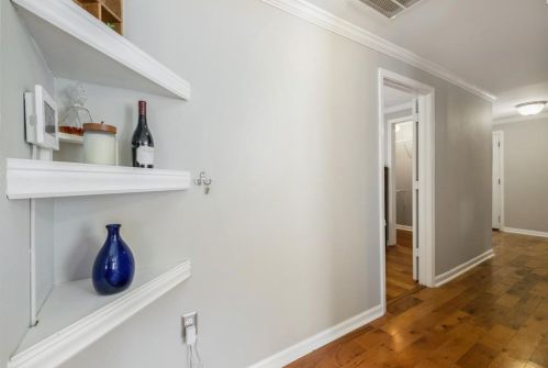 34 Hutchinson St, Atlanta GA  30307-3818 exterior