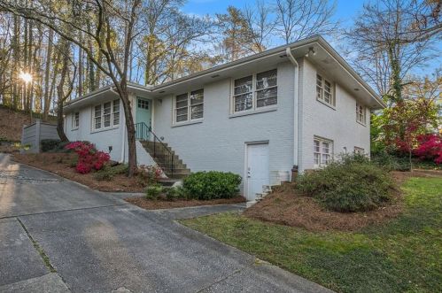4011 Arden Way, Atlanta GA  30342-3954 exterior