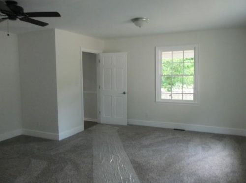 236 Valley Rd, Rydal, GA 30171-1684