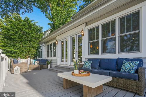 728 Oak Grv Cir, Severna Park MD 21146-4219 exterior