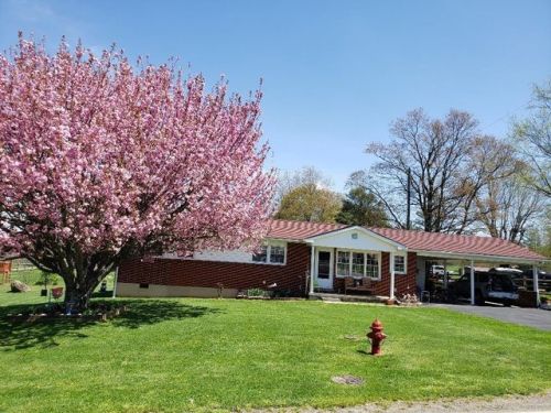 2685 Edmonds Rd, Meadowcreek VA  24333-3944 exterior