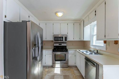 104 Sweet Gum Way, Holly Springs, GA 30115-8527