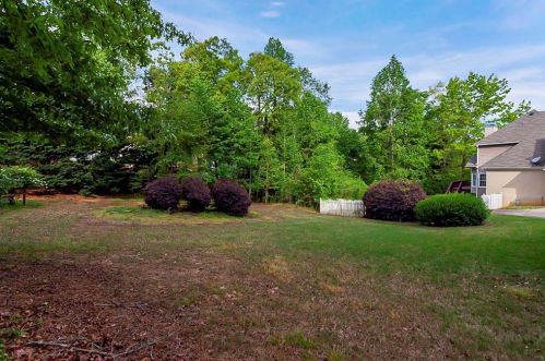 108 Holly Ridge Rd, Stockbridge GA  30281-6349 exterior