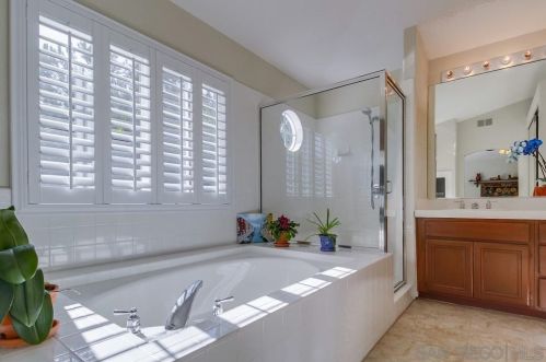 2520 La Costa Ave, Chula Vista CA  91915-1408 exterior