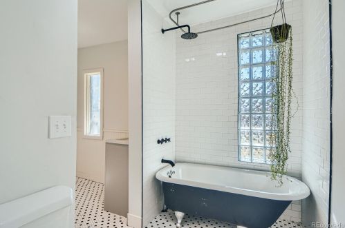 1046 Kalamath St, Denver CO  80204-3949 exterior