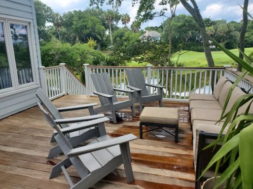 17 Oyster Row, Isle Of Palms SC  29451-2724 exterior