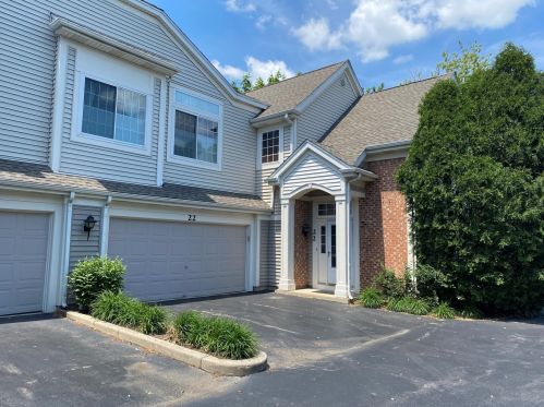 22 Briarwood Dr, Streamwood, IL 60107-1602