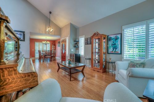 2128 Sunrise Cir, Upland CA 91784-7334 exterior