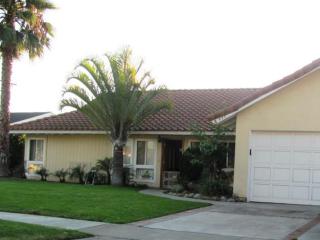 551 Jambolaya St, Anaheim, CA 92806-4307